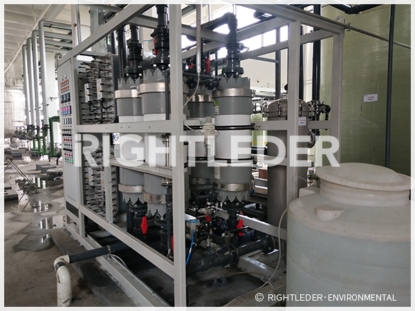 高濕度廠房環(huán)境電子超純水設(shè)備穩(wěn)定運(yùn)行及防二次污染措施